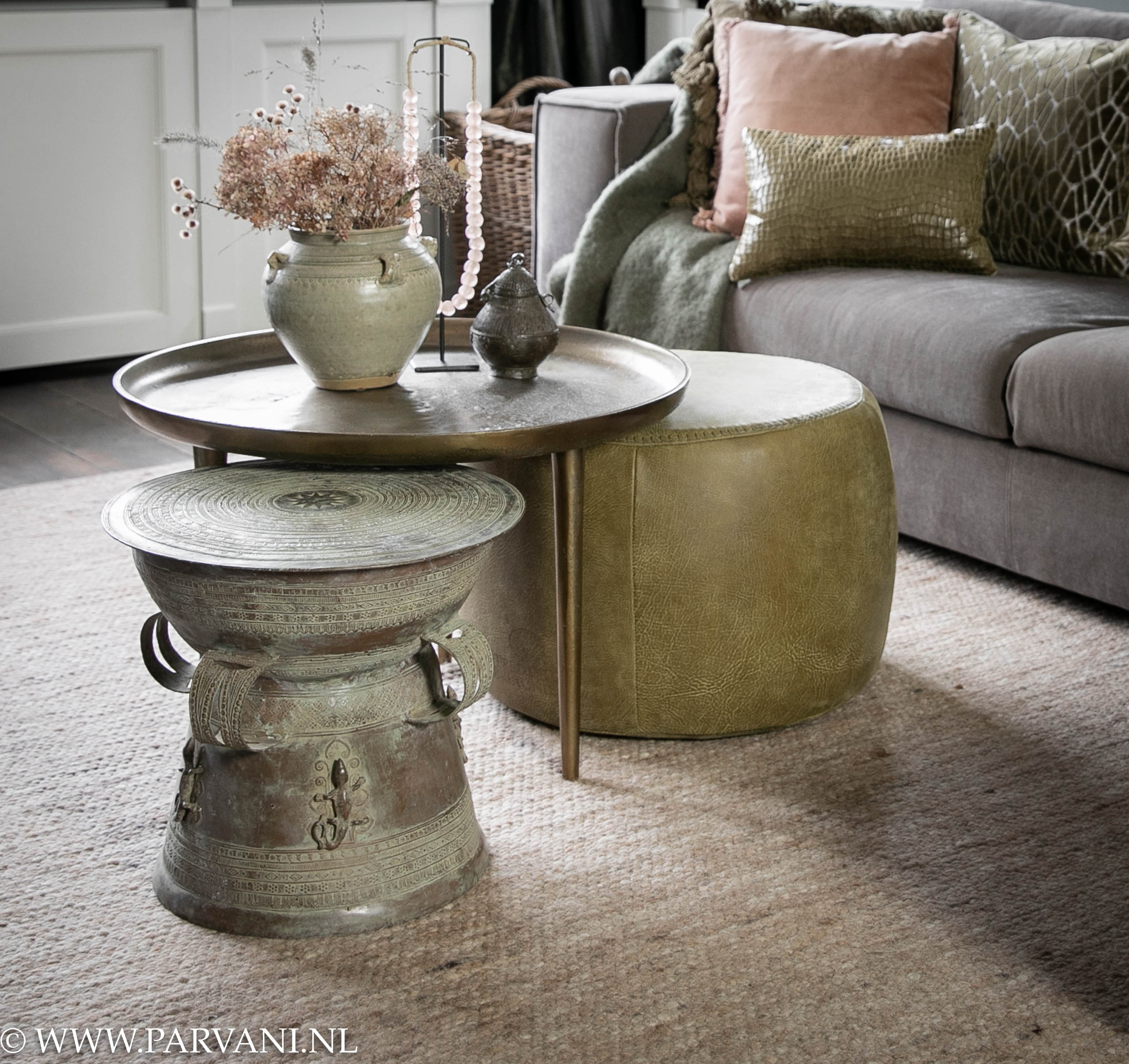 Poef rond met drumtable